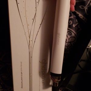 GHD platinum white styler